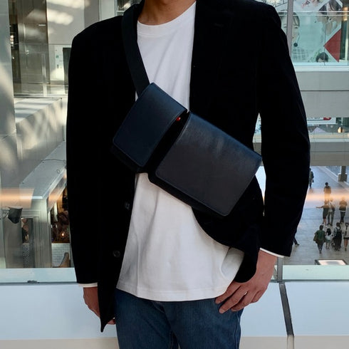 ナイロン × 牛革ボディ&ヒップバッグ(スチール&ブラック)